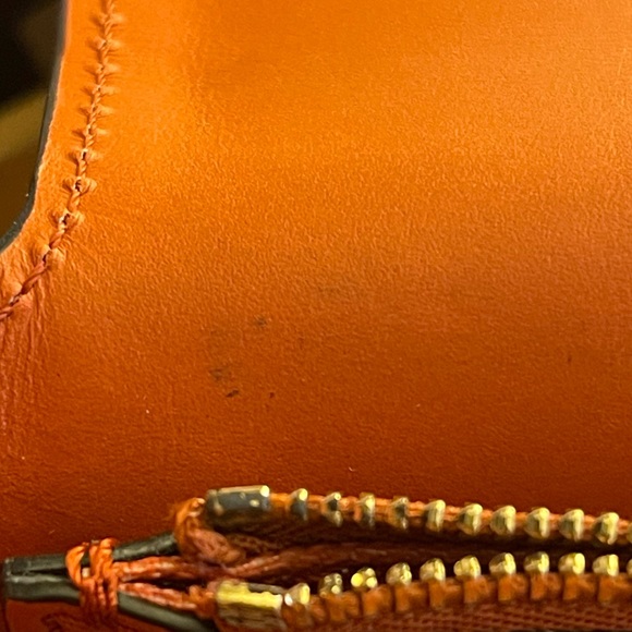 JW Anderson Anchor Logo Leather Box Crossbody Bag - Picture 11 of 17